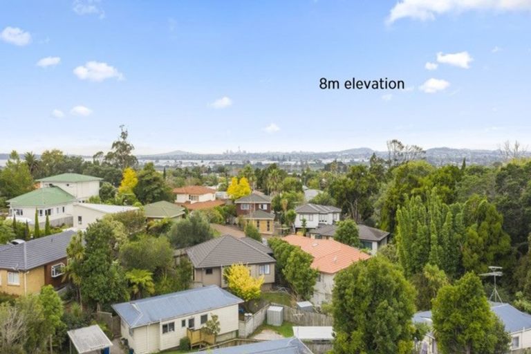 Photo of property in 1/5 Tirimoana Road, Te Atatu South, Auckland, 0602