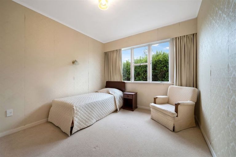 Photo of property in 81 Lynwood Road, New Lynn, Auckland, 0600