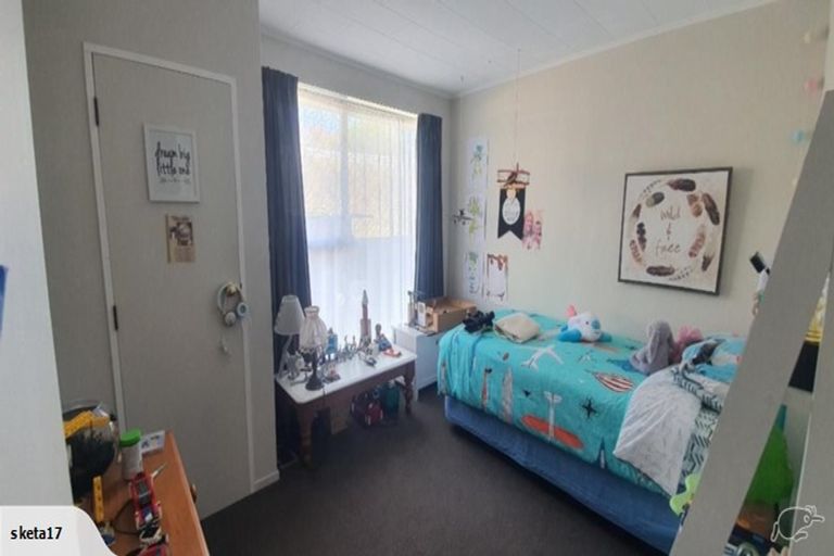Photo of property in 2/112 Mcleod Street, Elderslea, Upper Hutt, 5018