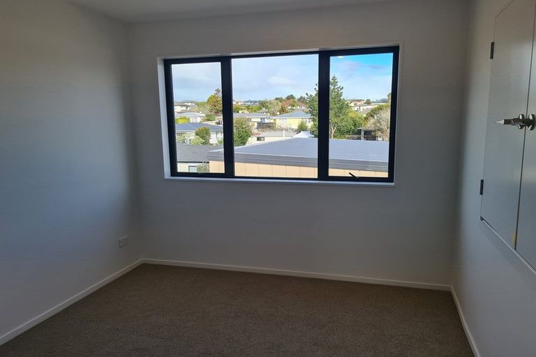 Photo of property in 3/122 Pooks Road, Ranui, Auckland, 0612
