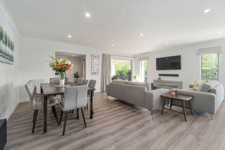 Photo of property in 49 Pohutukawa Parade, Riverhead, 0820