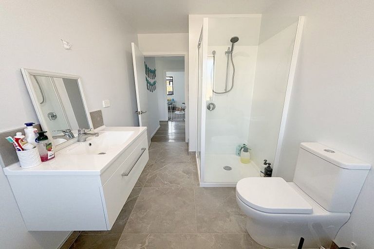 Photo of property in 35 Herridge Street, Woodend, 7691