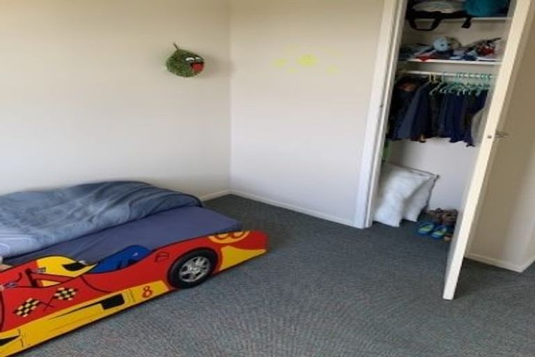 Photo of property in 7 Segedin Place, Glenfield, Auckland, 0629