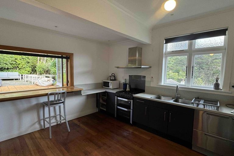 Photo of property in 37 Durham Street, Aro Valley, Wellington, 6021
