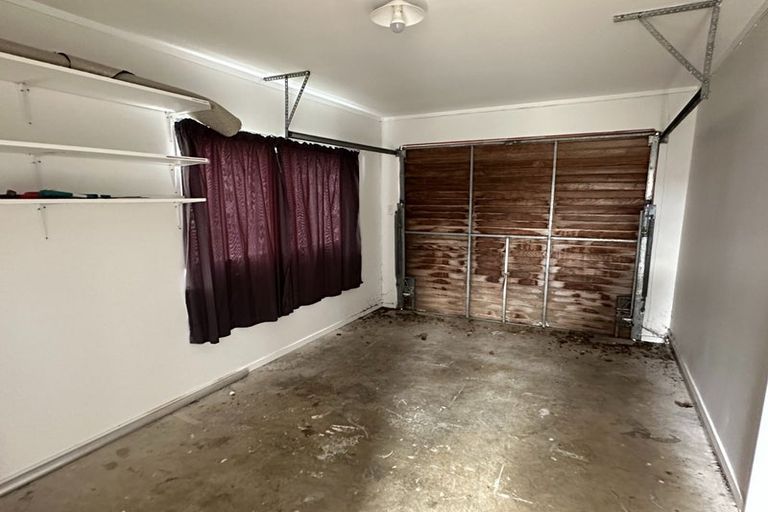 Photo of property in 5a Becker Way, Karori, Wellington, 6012
