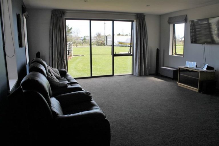 Photo of property in 22 Snodgrass Road, Westport, 7892