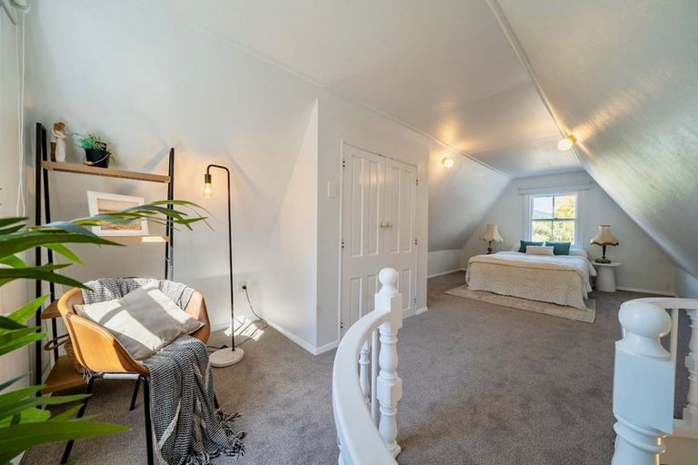 Photo of property in 5 Plateau Road, Te Marua, Upper Hutt, 5018