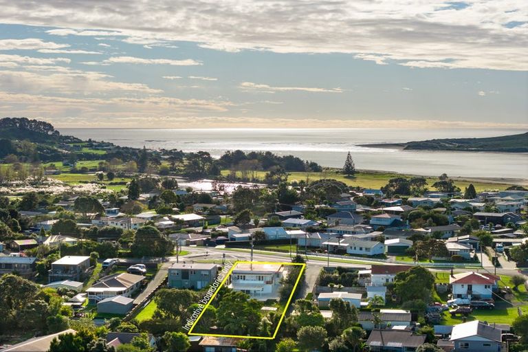 Photo of property in 70 Wainui Road, Raglan, 3225