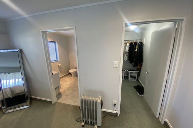 Photo of property in 11 Jeffares Place, Taradale, Napier, 4112