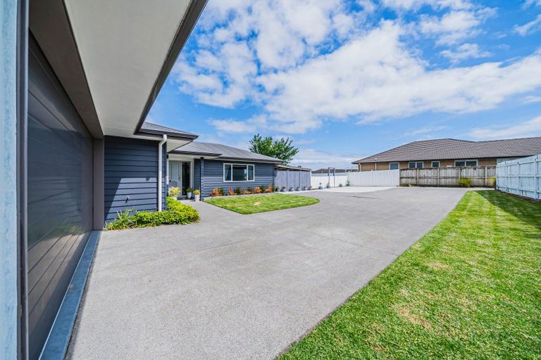 Photo of property in 28a Jules Crescent, Bell Block, New Plymouth, 4312