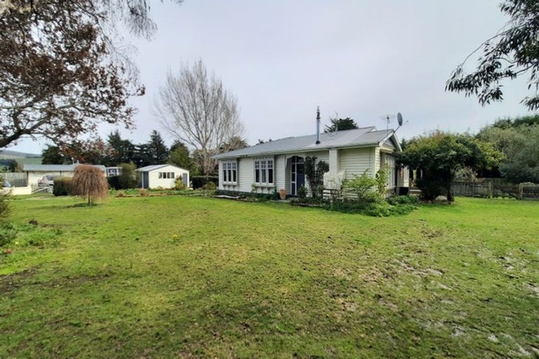 Photo of property in 260 Jacks Hill Road, Te Houka, Balclutha, 9273