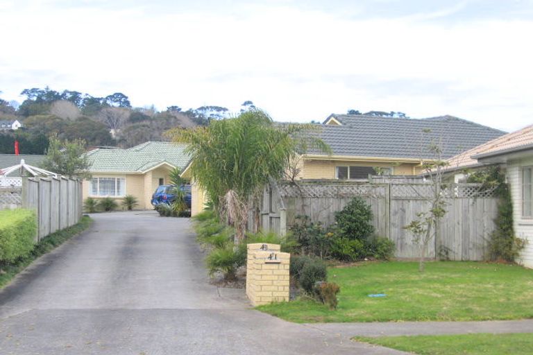 Photo of property in 43 Delmont Close, East Tamaki Heights, Auckland, 2016