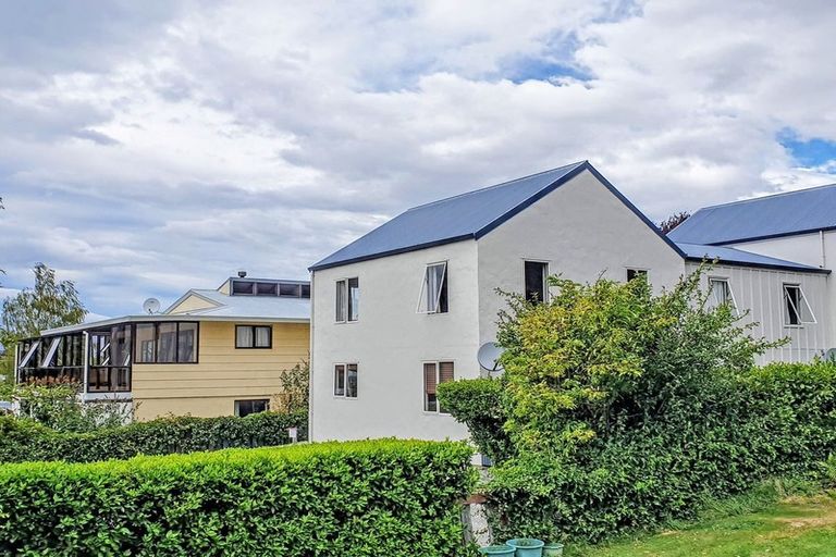 Photo of property in 1/30 Fryer Street, Queenstown, 9300