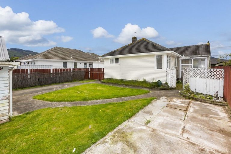 Photo of property in 35 Milton Street, Trentham, Upper Hutt, 5018