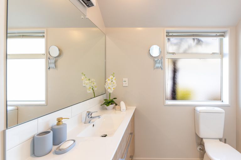 Photo of property in 70a Jervois Street, New Brighton, Christchurch, 8061