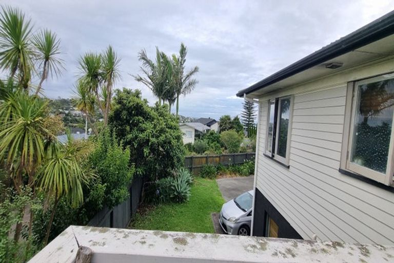 Photo of property in 17c Arran Road, Browns Bay, Auckland, 0630