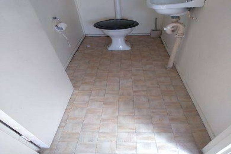 Photo of property in 277 Massey Road, Mangere East, Auckland, 2024