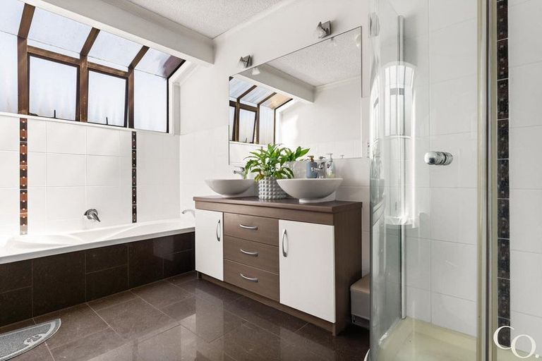 Photo of property in 4/10 Sutherland Avenue, Mount Maunganui, 3116
