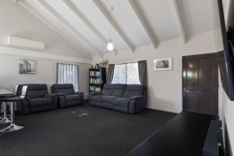 Photo of property in 1 Lydia Place, Kelvin Grove, Palmerston North, 4414