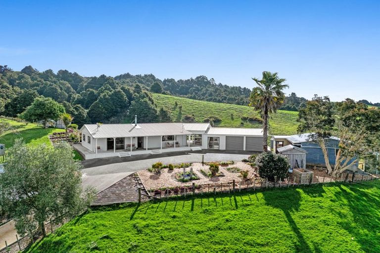 Photo of property in 269 Tomarata Valley Road, Wellsford, 0974