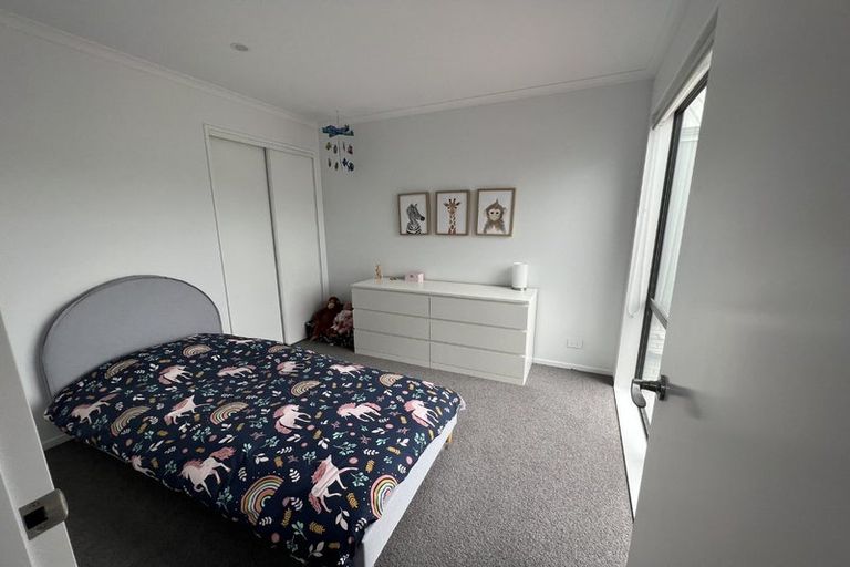 Photo of property in 13 Tarakoi Road, Hobsonville, Auckland, 0616