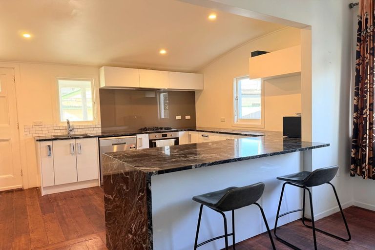 Photo of property in 36 William Street, Petone, Lower Hutt, 5012