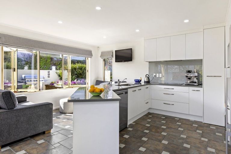 Photo of property in 2/50 Logan Avenue, Wharewaka, Taupo, 3330