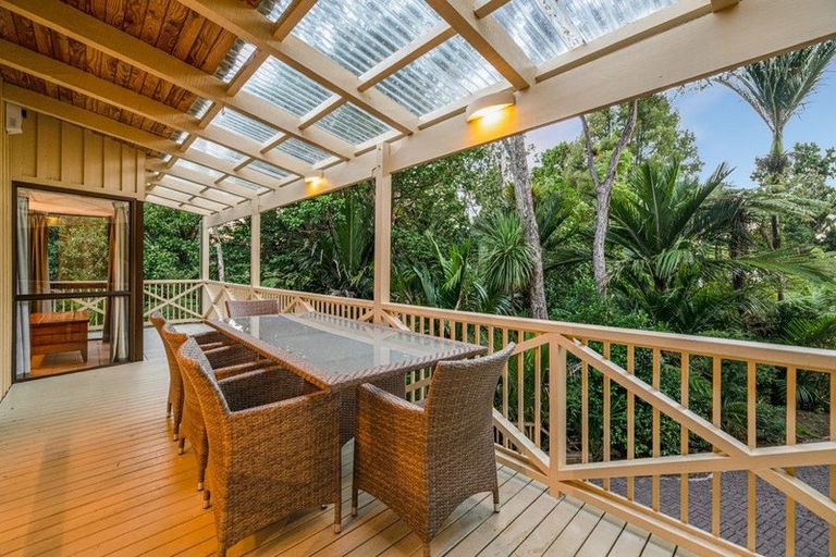 Photo of property in 576c South Titirangi Road, Titirangi, Auckland, 0604