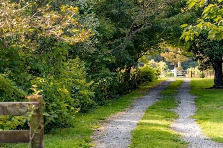 Photo of property in 284a Underhill Road, Tauwharenikau, 5773