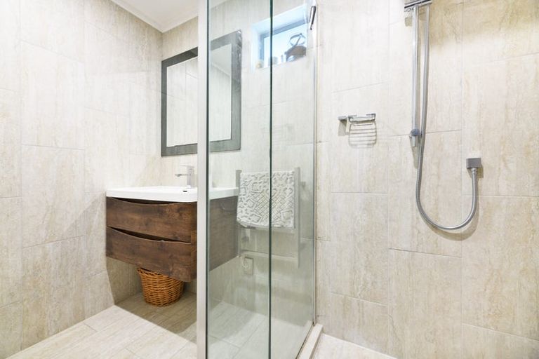 Photo of property in 44 Kohekohe Street, New Lynn, Auckland, 0600