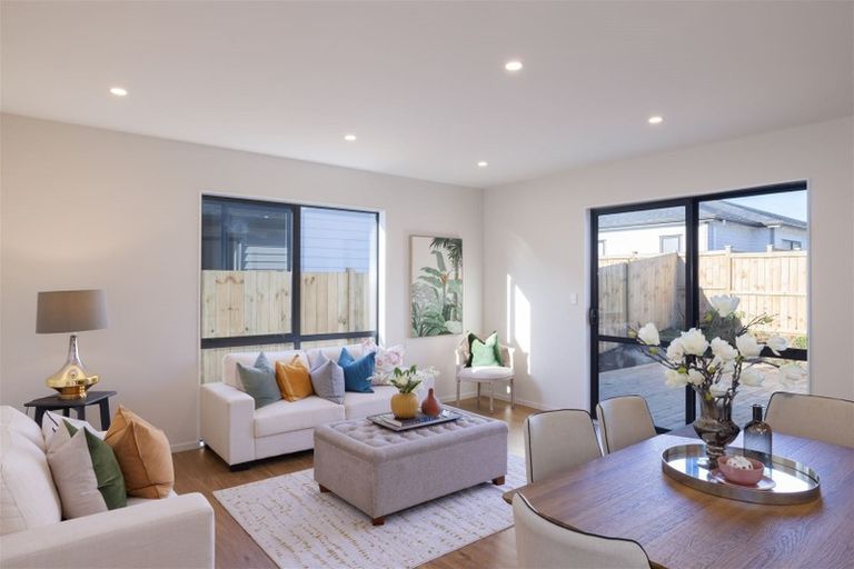 Photo of property in 44 Holcroft Street, Papakura, 2110