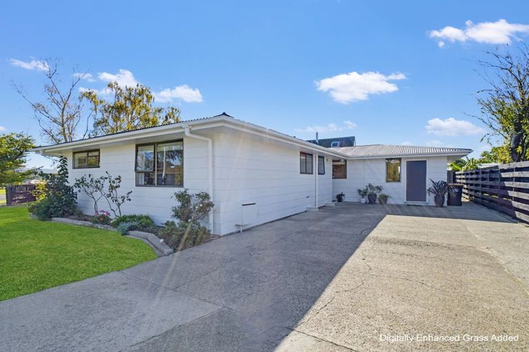 Photo of property in 4 Dove Place, Westbrook, Palmerston North, 4412