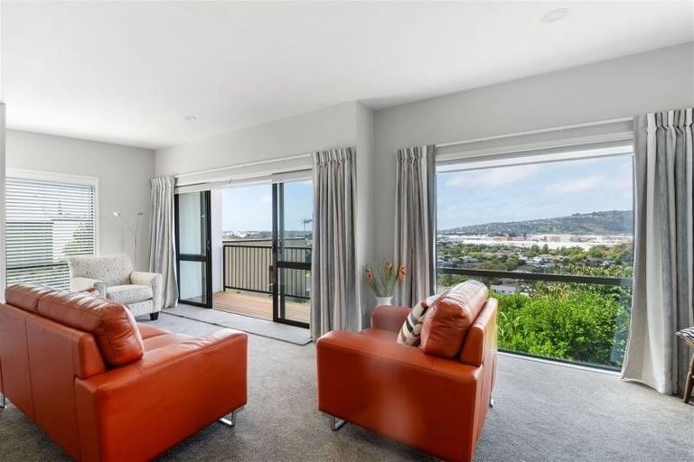 Photo of property in 1/13 Glenelg Spur, Hillsborough, Christchurch, 8022