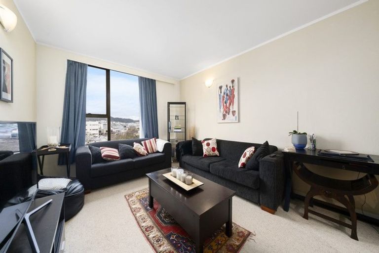 Photo of property in Hobson Court Flats, 56/70u Hobson Street, Thorndon, Wellington, 6011