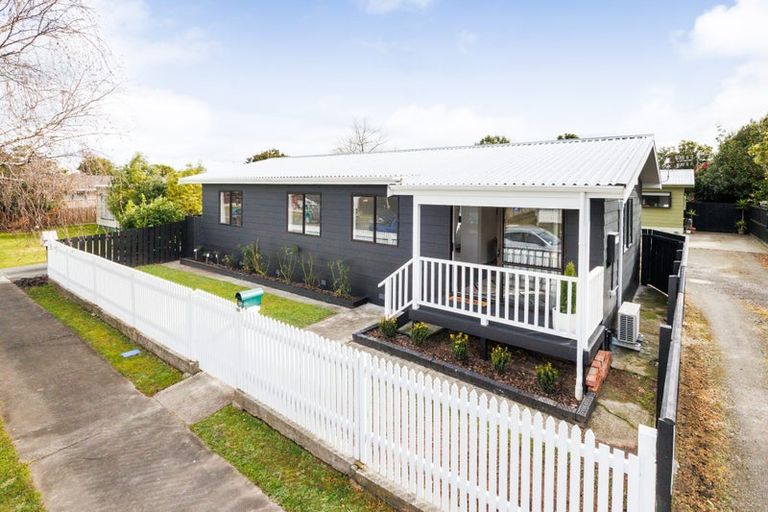 Photo of property in 57a Benmore Avenue, Cloverlea, Palmerston North, 4412