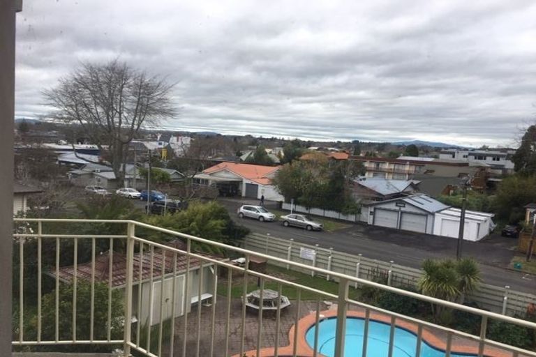 Photo of property in 11/10u Hunter Street, Hamilton Lake, Hamilton, 3204