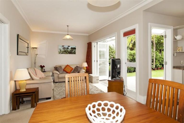 Photo of property in 10 Garden Terrace, Devonport, Auckland, 0624
