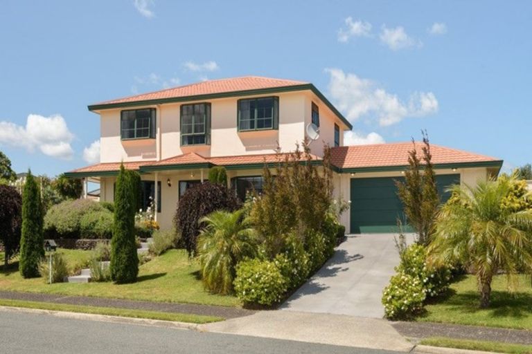 Photo of property in 1 Saunders Place, Te Puke, 3119