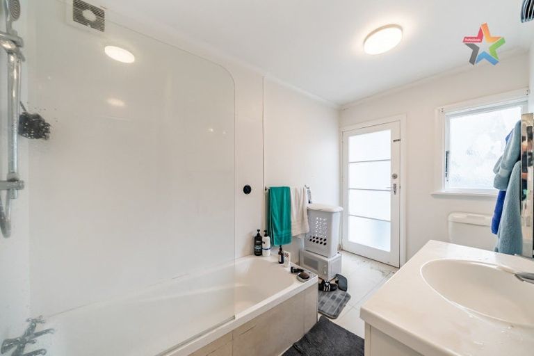 Photo of property in 11 Lancaster Street, Karori, Wellington, 6012