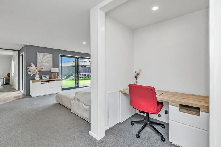 Photo of property in 3 Guyon Street, Marshland, Christchurch, 8083