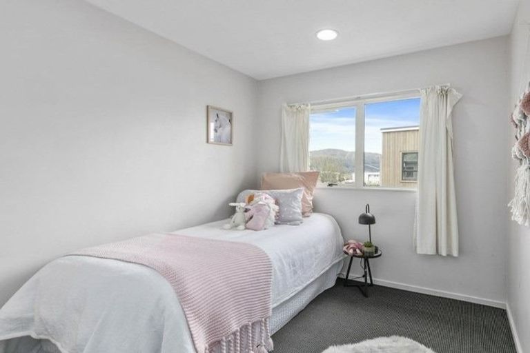 Photo of property in 3/8 Waldie Grove, Avalon, Lower Hutt, 5011