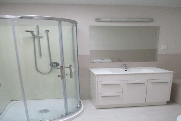 Photo of property in 13 Popokatea Drive, Takanini, 2112