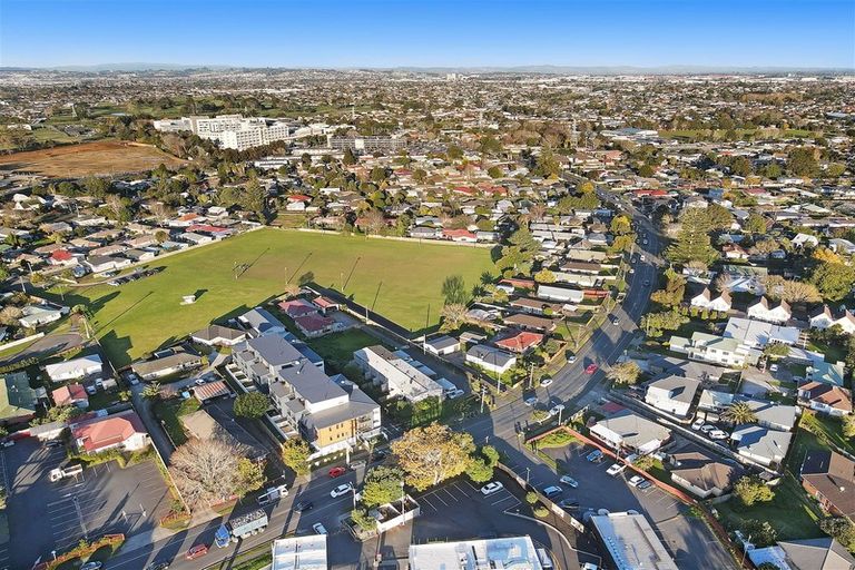 Photo of property in 303/8 Gray Avenue, Mangere East, Auckland, 2024