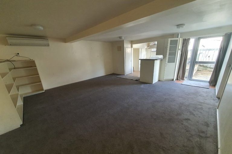 Photo of property in 24 Katrina Place, Massey, Auckland, 0614