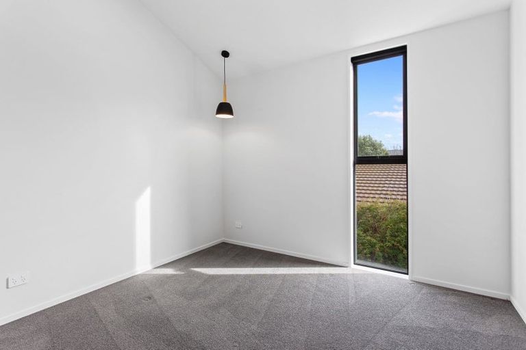Photo of property in 2/42 Dickens Street, Addington, Christchurch, 8024