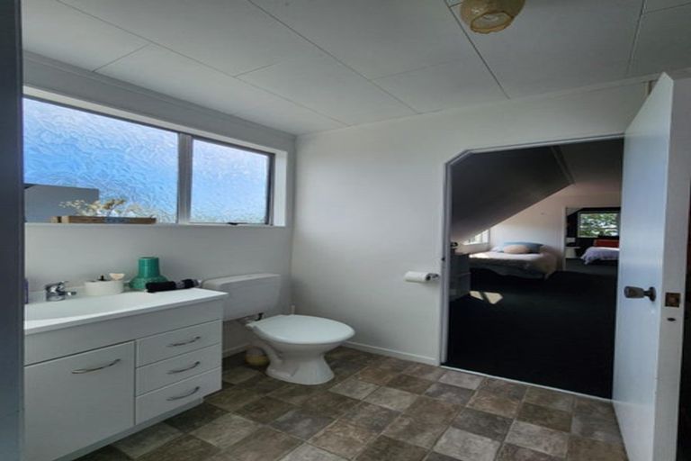 Photo of property in 1138 South Road, Oakura, 4314