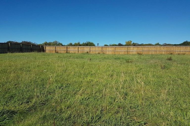 Photo of property in 24 Sarikei Avenue, Northwood, Christchurch, 8051