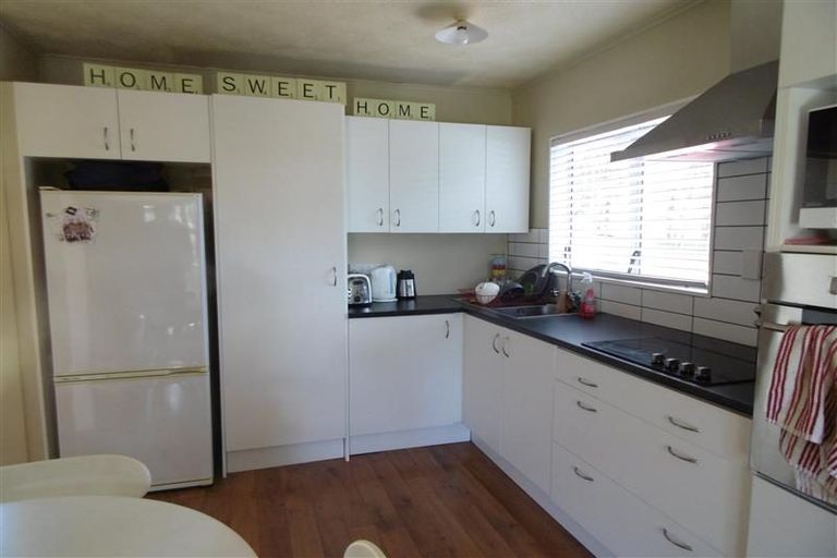 Photo of property in 2/34b Helena Street, Massey, Auckland, 0614