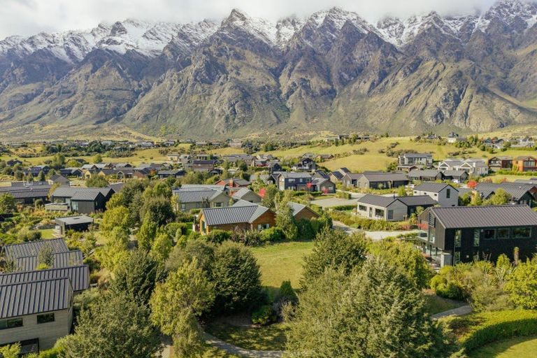 Photo of property in 11 Polperro Court, Jacks Point, Queenstown, 9371