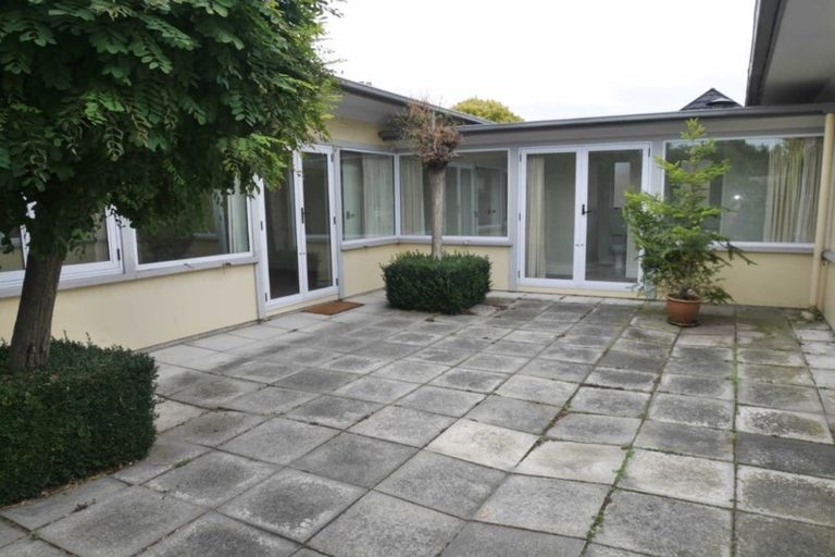 Photo of property in 33a Matai Road, Stanmore Bay, Whangaparaoa, 0932